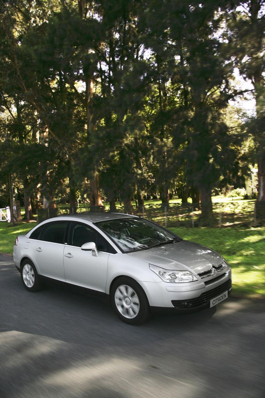  Citroen C4 Sedan 2008 года  (фото 53 из 75)
